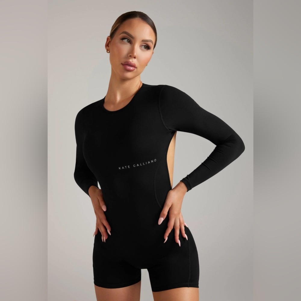 LONG SLEEVE BACKLESS ROMPER - BLACK (XS/S)